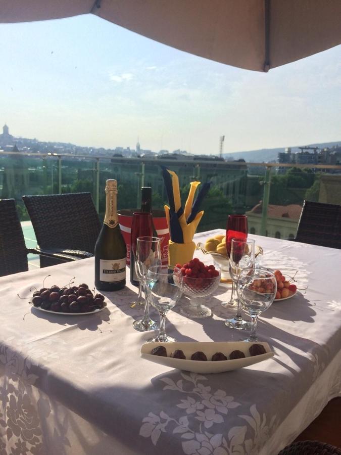 Lesya Apartment With Terrace Tbilisi Buitenkant foto