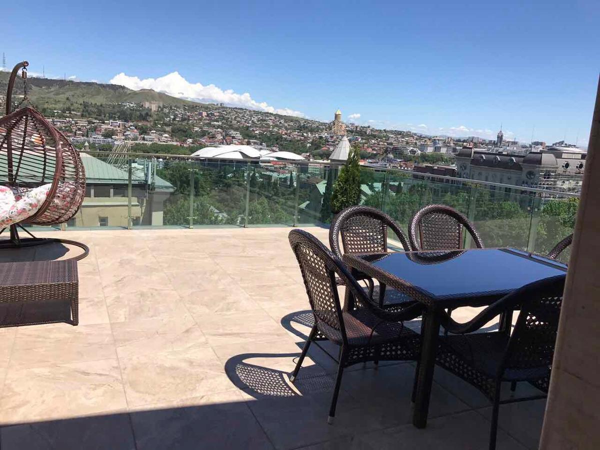 Lesya Apartment With Terrace Tbilisi Buitenkant foto